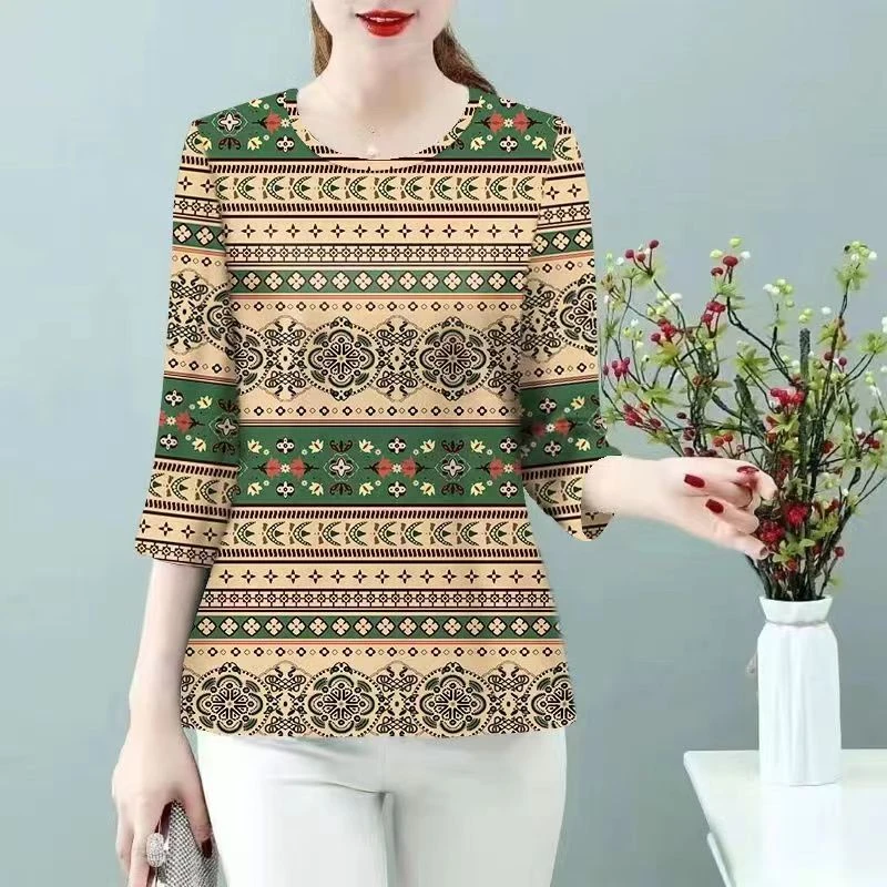 中老年夏季妈妈装T恤七分袖冰丝女2024新款时尚印花宽松显瘦上衣