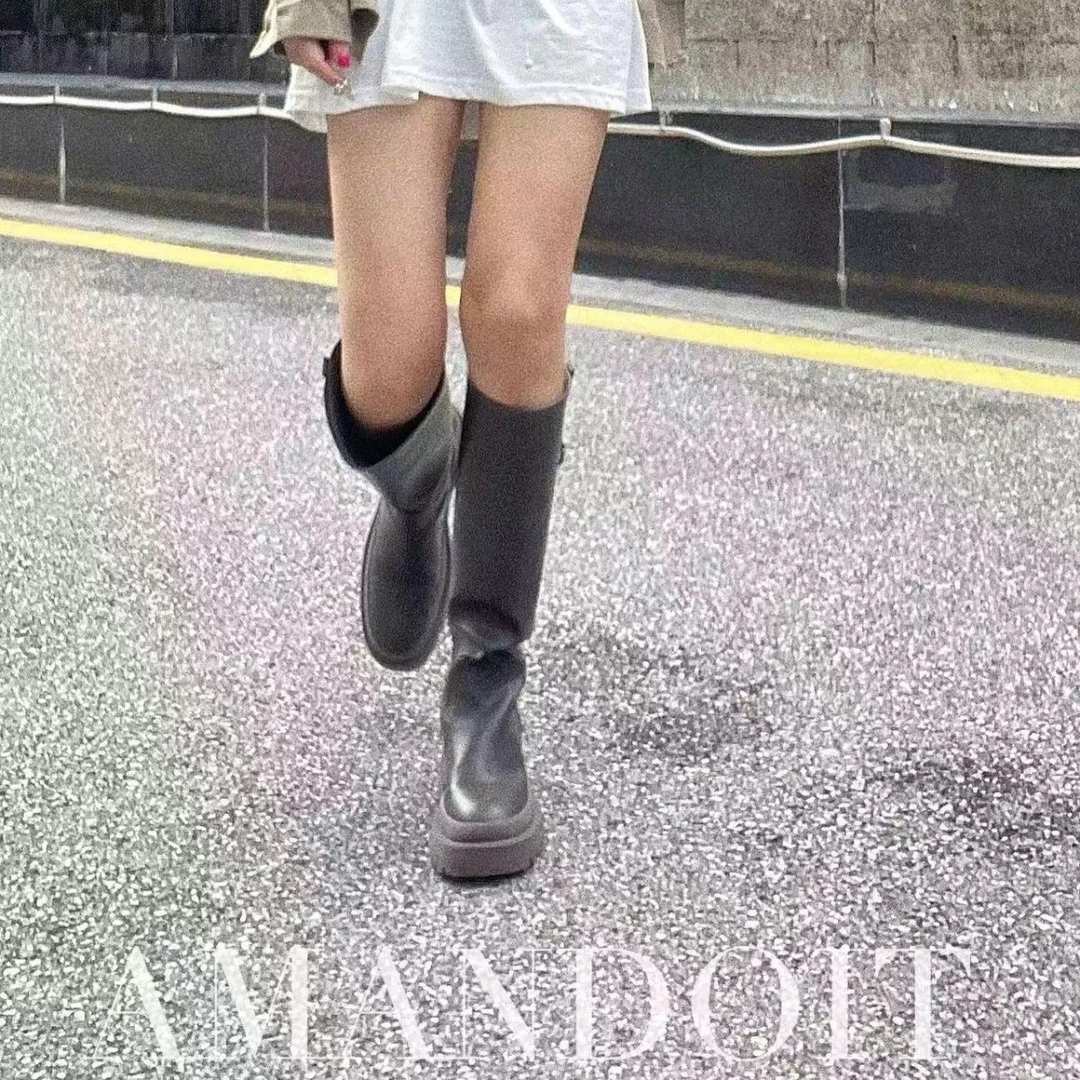2291-配搭衣服、裙子、恤衫、外套，吊带牛仔
