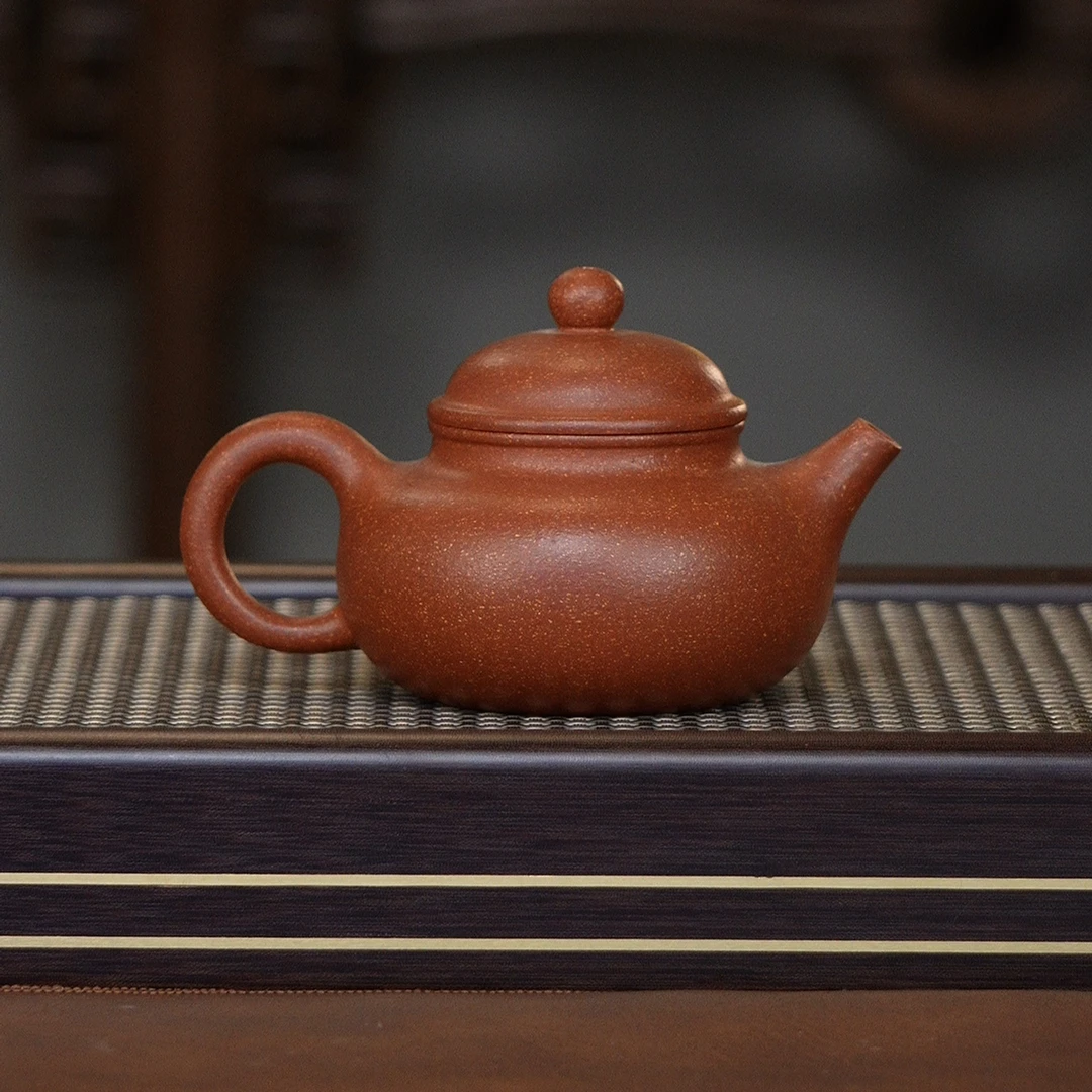 宜兴紫砂原矿半手工粗砂红降坡容天壶