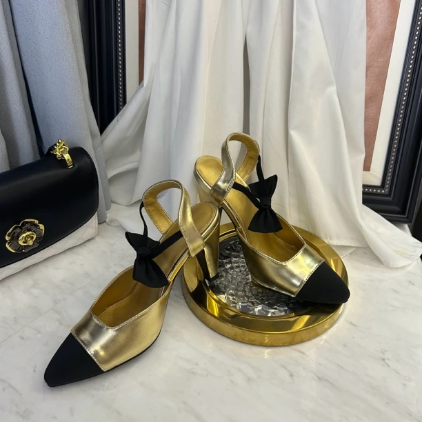 新款小香风千金感显白气质蝴蝶结玛丽珍尖头拼色粗跟凉鞋单鞋