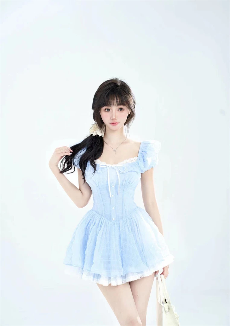 越韩小鱼告白气球 蕾丝纯欲微泡泡袖甜美修身显瘦公主蓬蓬裙女