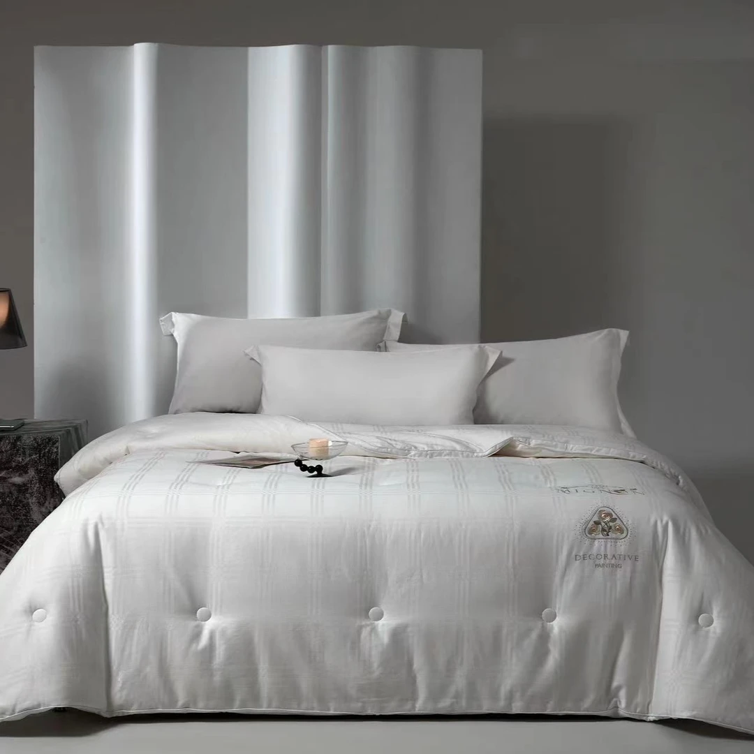 沃尔德单人双人弗朗茨瑰宝系列春秋被150*200/200*230纯色被芯