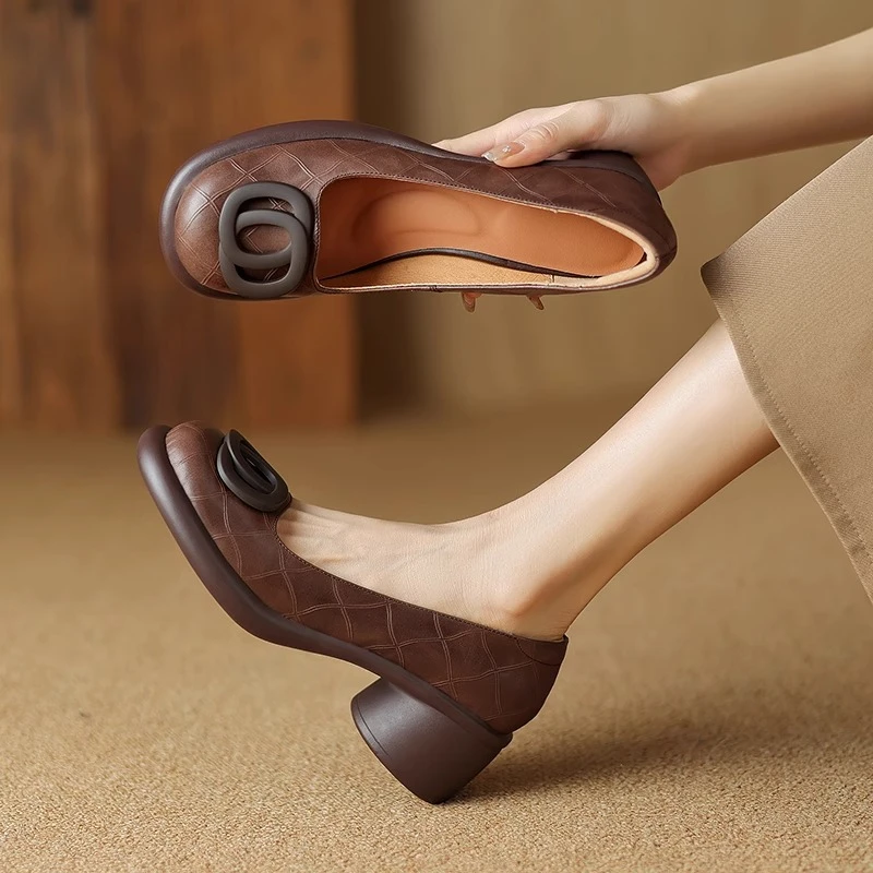 2025中跟真皮圆头厚底粗跟单鞋女复古风百搭软底浅口玛丽珍小皮鞋