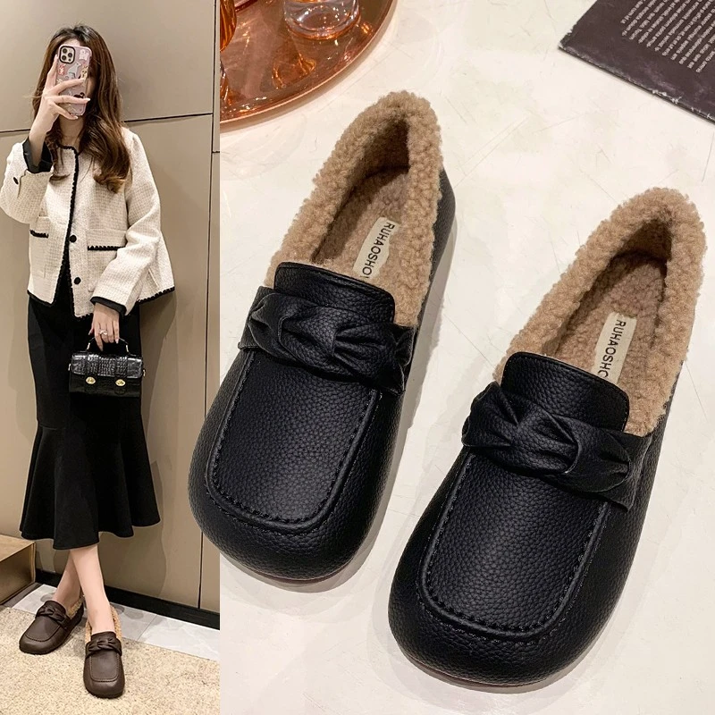 加绒女鞋2024新款秋冬软底舒适家居鞋大码平底小皮鞋保暖棉鞋