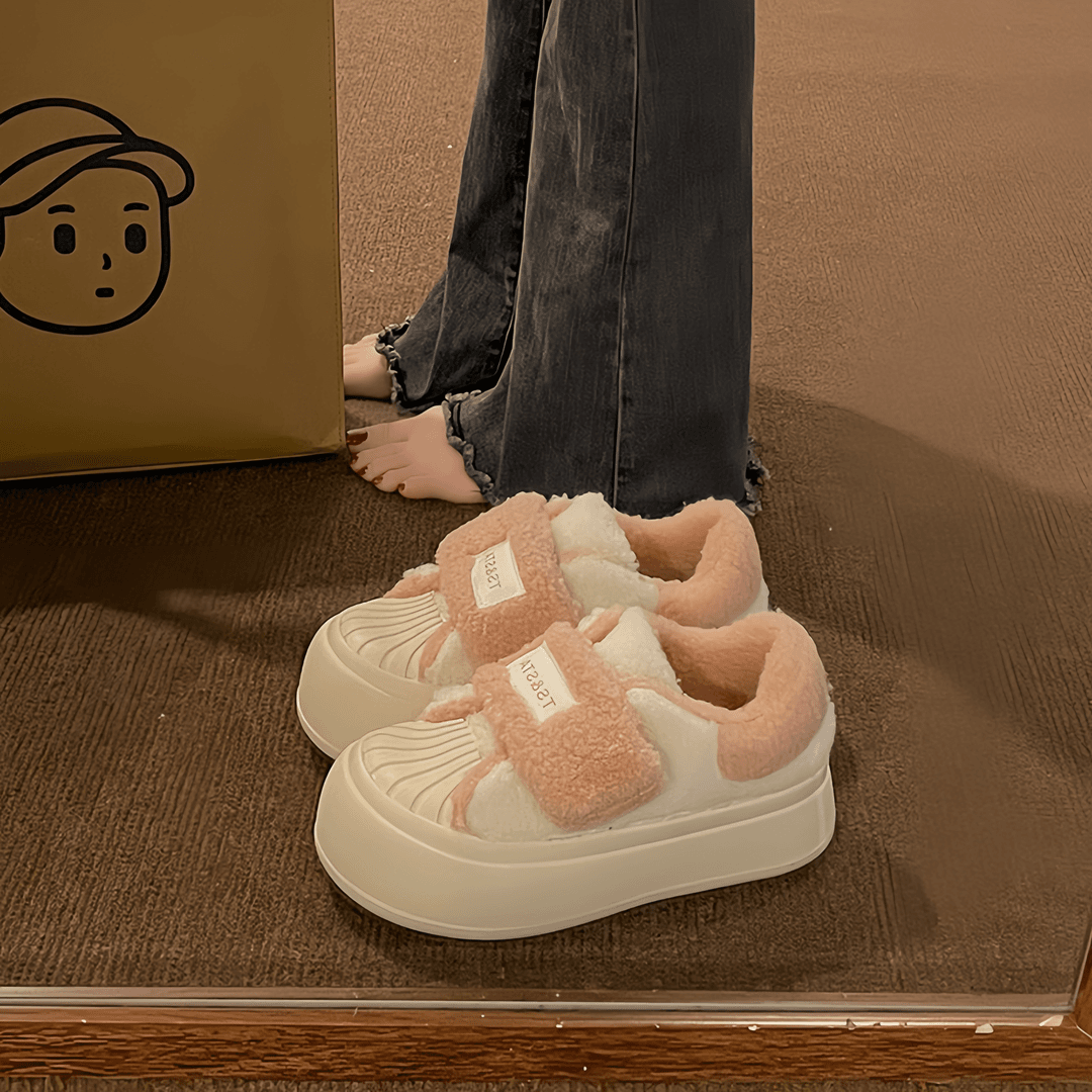冬季贝壳头加绒加厚女鞋2024新款保暖魔术贴板鞋防滑厚底面包鞋