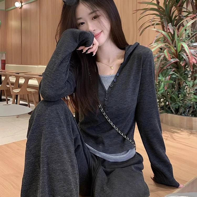 灰色V领卫衣阔腿裤一整套入秋穿搭女装时尚长袖慵懒连帽休闲套装