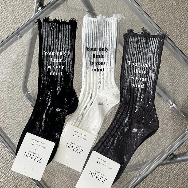 泼墨硅胶烫印字母脏脏袜欧货轻奢女袜棉袜饰品袜装饰袜秋冬新款女