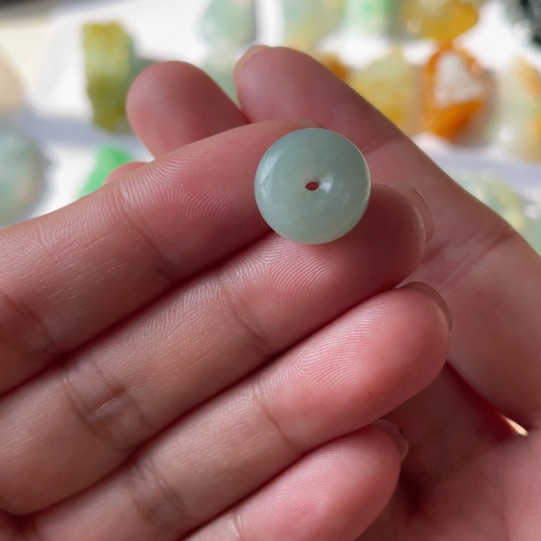 【闪购商品】定制翡翠未镶嵌浅****~