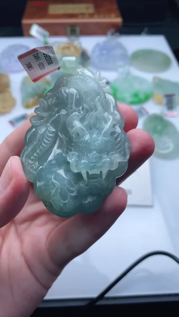 【闪购商品】翡翠吊坠(不含链)未镶嵌134