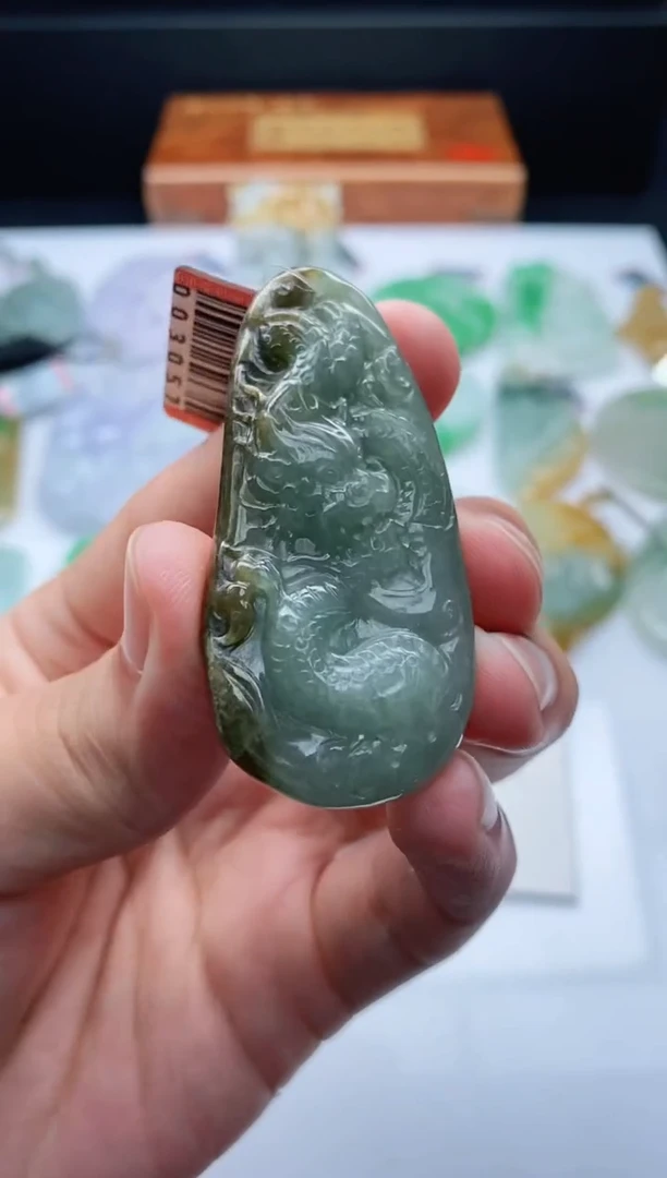 【闪购商品】翡翠吊坠(不含链)未镶嵌1689