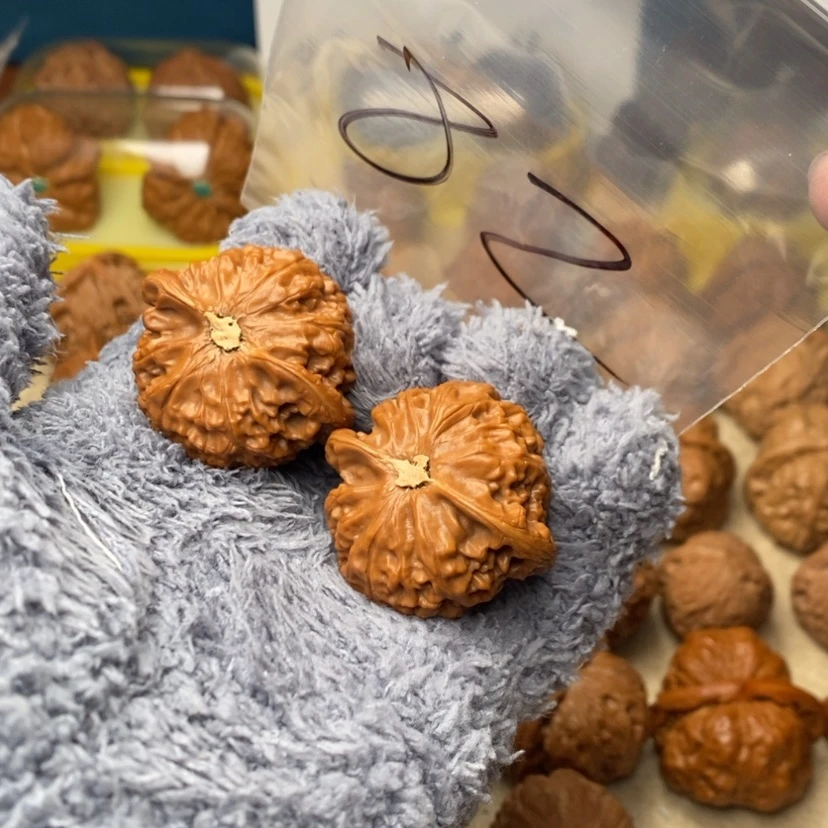 【闪购商品】文玩核桃吊坠林**?