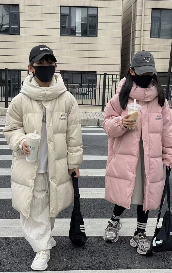 反季长款羽绒服中长款过膝加厚时尚纯色男孩女孩女童