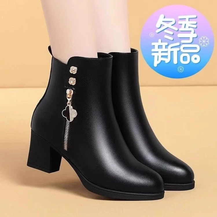 品牌水钻短靴女2024年新款时尚春秋百搭高跟马丁靴圆头妈妈棉靴