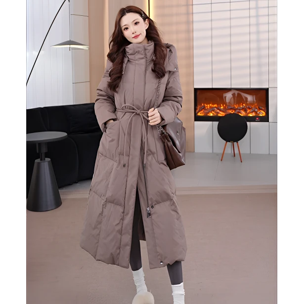 波司登冬季新款长款鹅绒休闲时尚女款加厚保暖宽松收腰连帽90绒羽