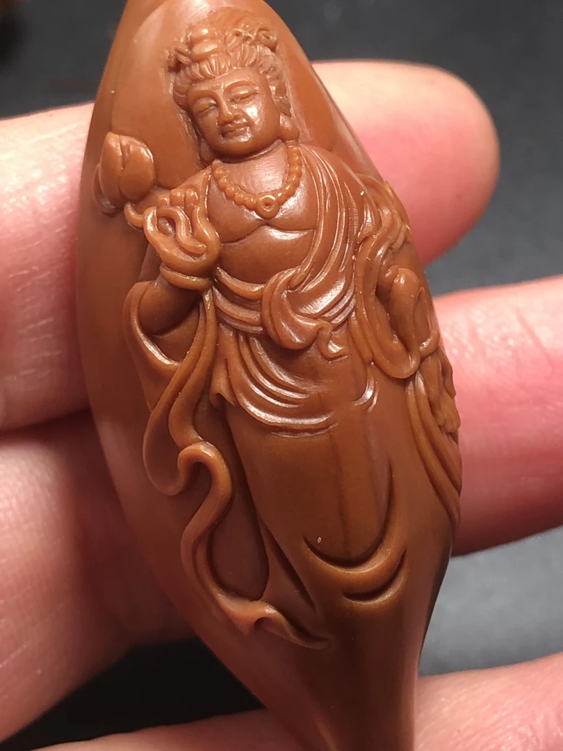 橄榄核，自在观音，2.1×4.8