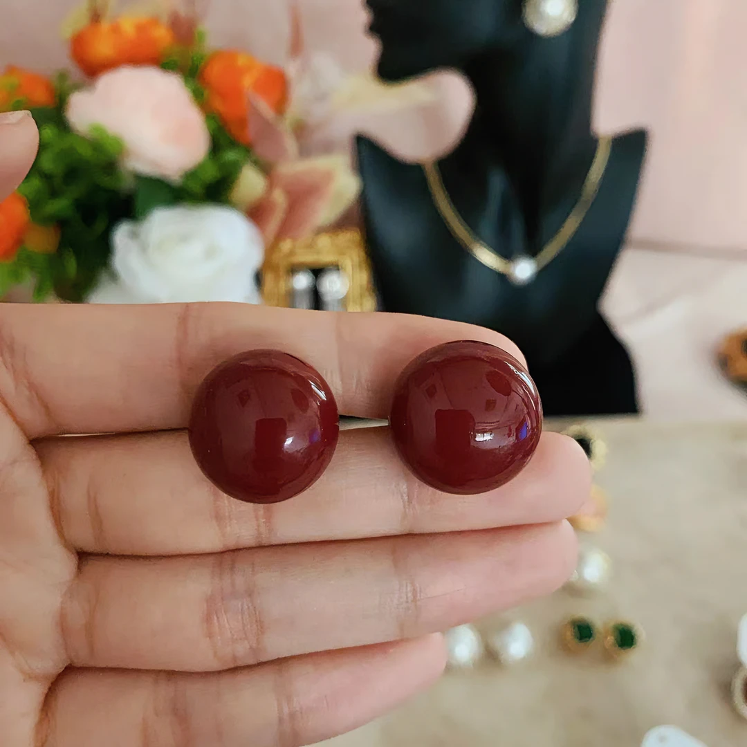 非金属仿珍珠耳饰 珀卡曼气质复古时尚百搭轻奢高亮珠珠耳钉z085