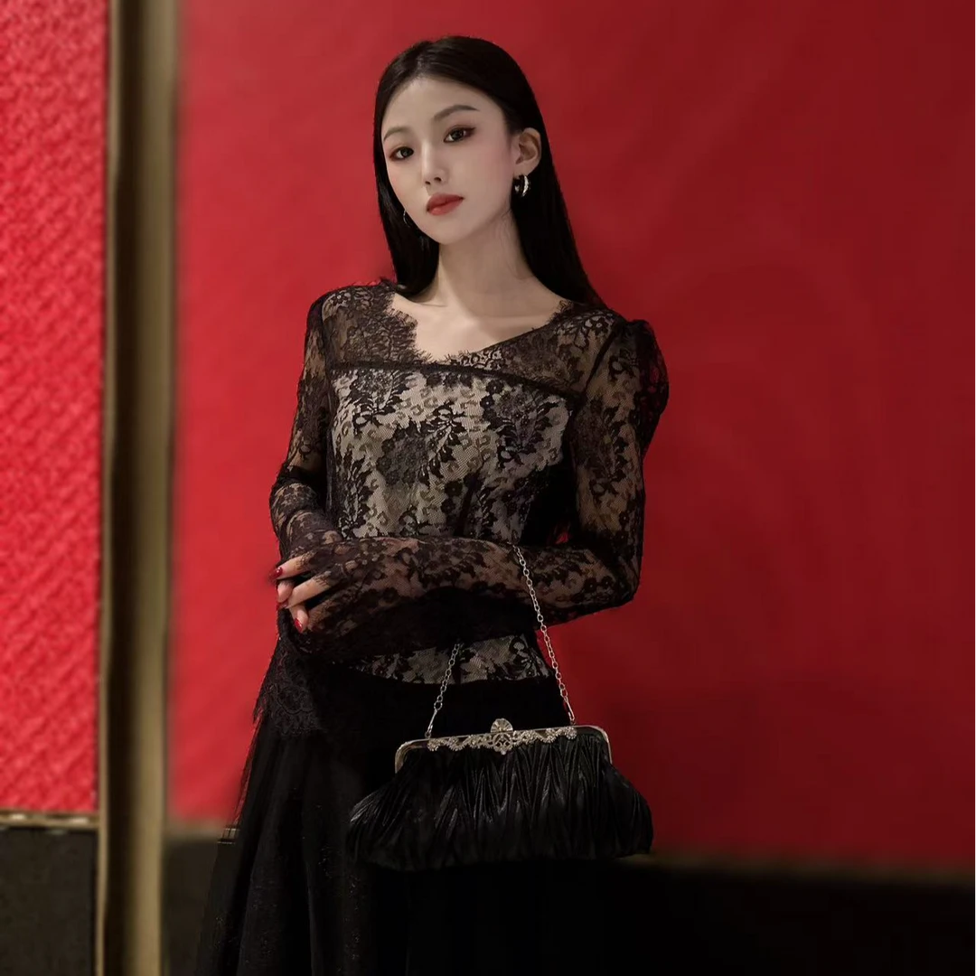 【国色天香】性感蕾丝打底高级感上衣