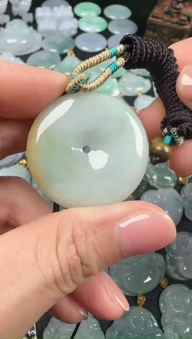 【闪购商品】翡翠颈饰未镶嵌黄翡多样性发其一