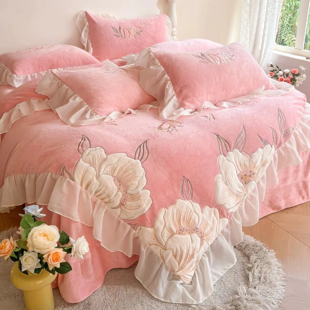 高克重加绒加厚刺绣款蕾丝绣花牛奶绒四件套-牡丹