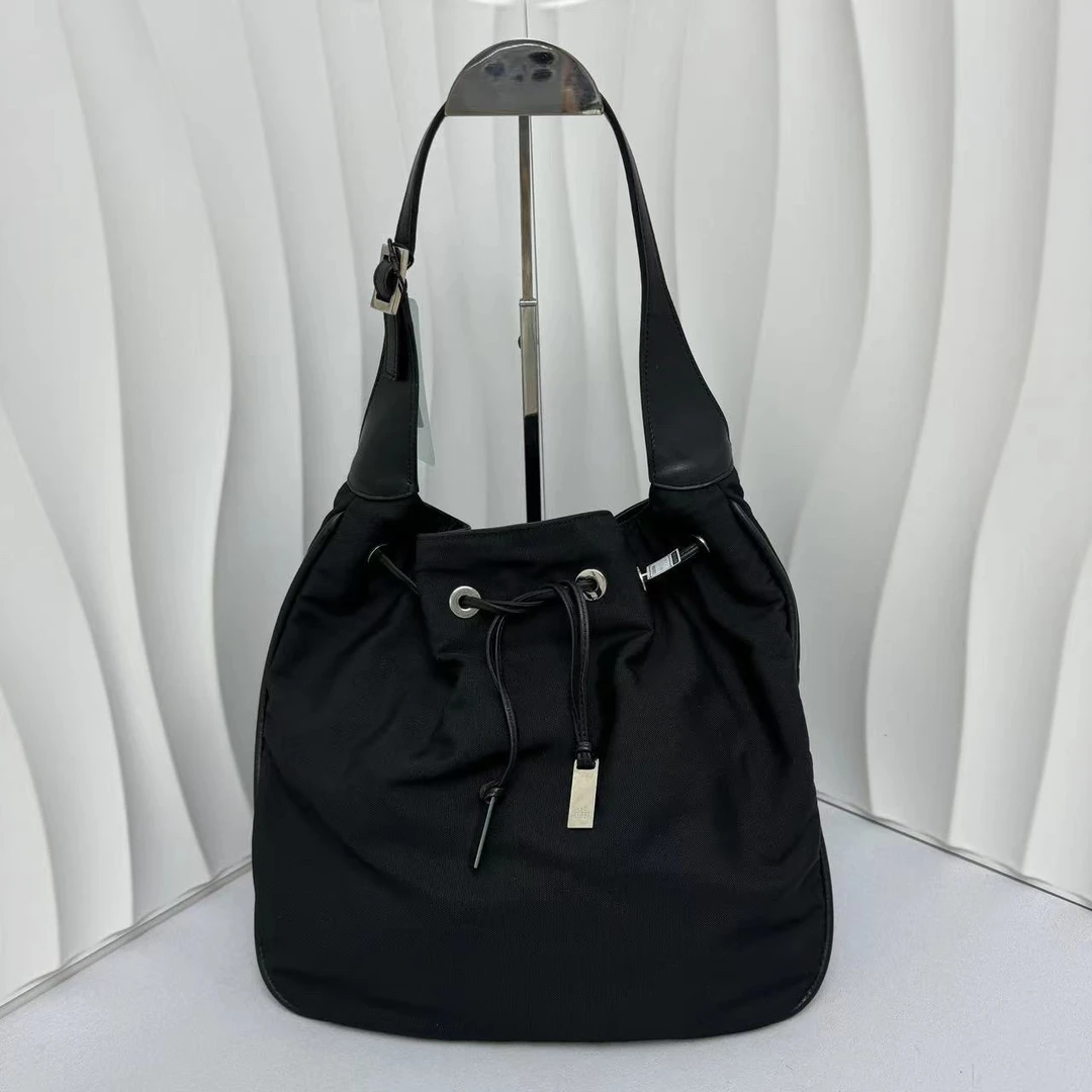 95新 GUCCI/古驰 古驰 抽绳 黑色 手提包 7842133女包