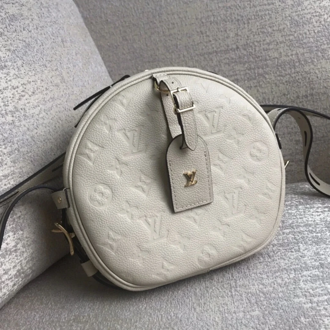 95新 LouisVuitton/路易威登 LV芯片压花大圆饼单肩女包 10020802