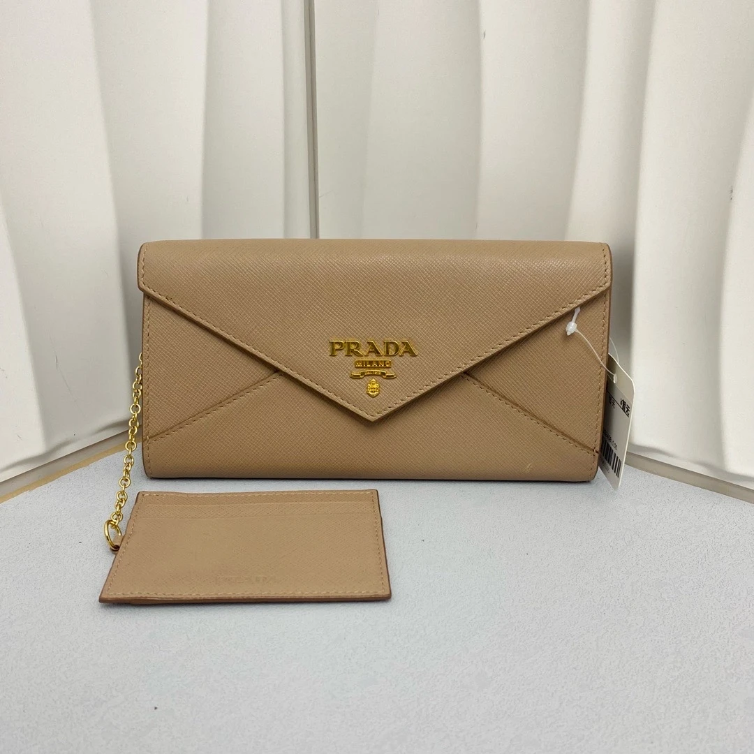 95新 Prada/普拉达 普拉达 粉裸色钱包 9349067女包