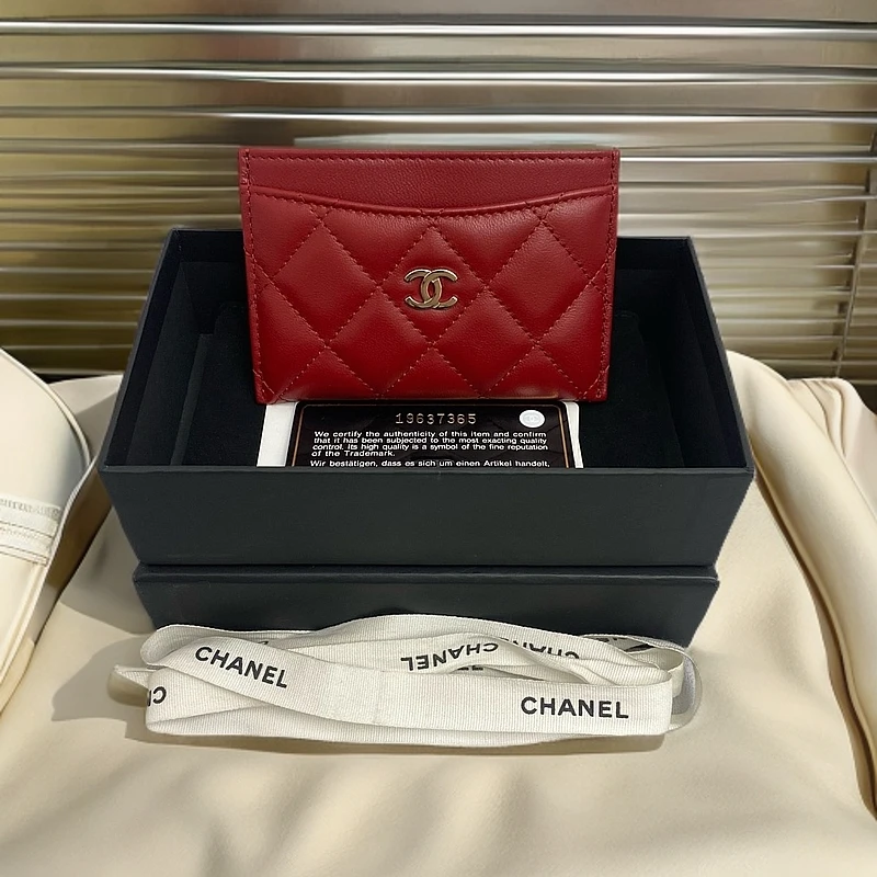 95新 Chanel/香奈儿 香奈儿19开羊皮红色钱包卡包 9001951女包