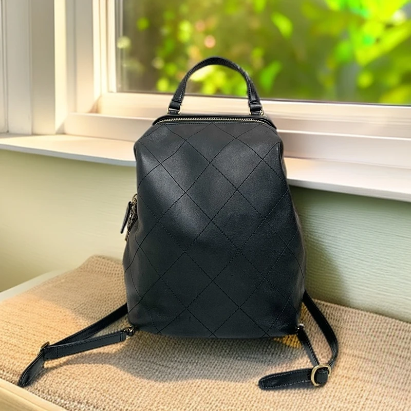 95新 Chanel/香奈儿 香奈儿 黑色羊皮女士双肩背包 26开 5529791