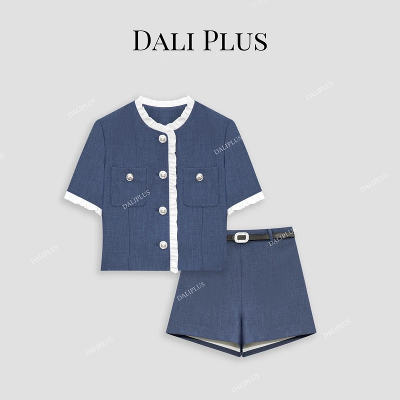 DALI PLUS藏蓝色撞白色木耳边天丝羊.毛短袖外套+短裤-D4XY0120