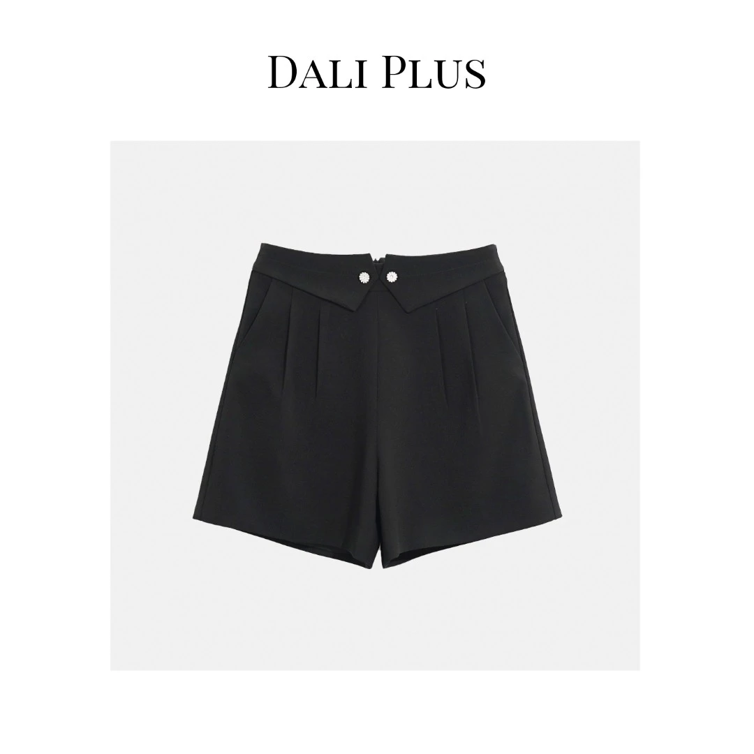DALI PLUS高腰显瘦气质修身休闲百搭黑色翻褶短裤-23T-03108