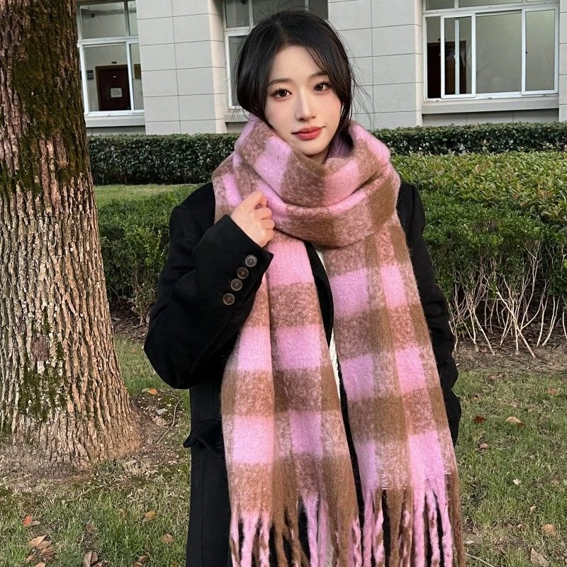 新款格子围巾女秋冬季韩版时尚百搭保暖加厚毛绒双面格纹学生情侣
