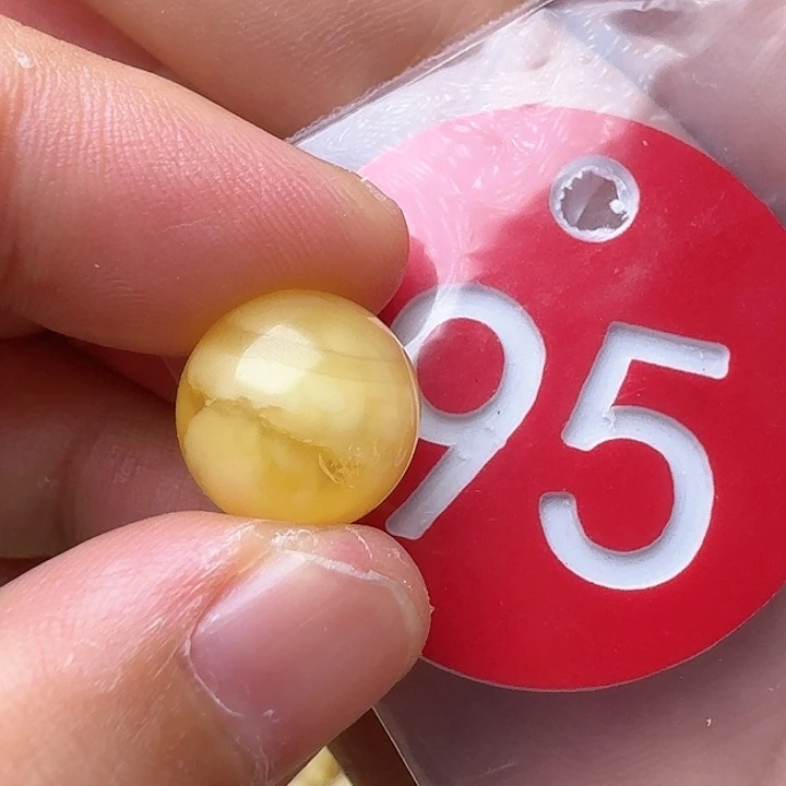 蜜蜡裸石未镶嵌金沙12.3m m