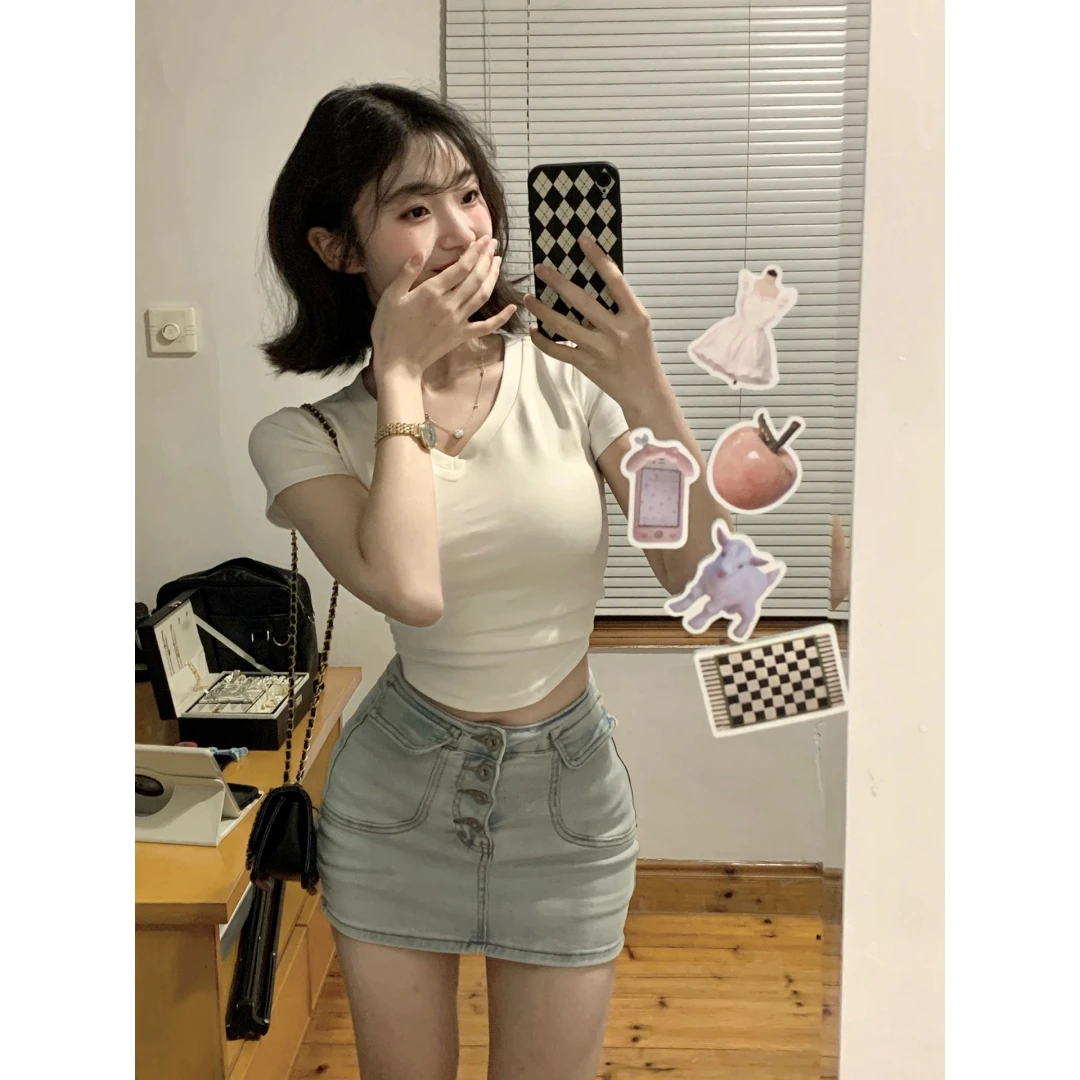 V领正肩短袖t恤女夏季不规则纯欲风洋气修身显瘦甜辣妹短款上衣服
