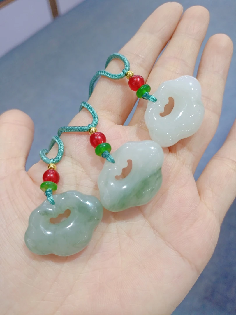 飘花天山翠如意平安锁男女款玉石吊坠玉挂件儿童宝宝 多样性发货