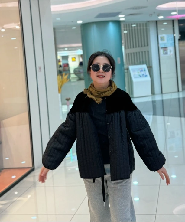 【燕子优选】7180丝绒拼接A字款肩连袖夹棉短外套