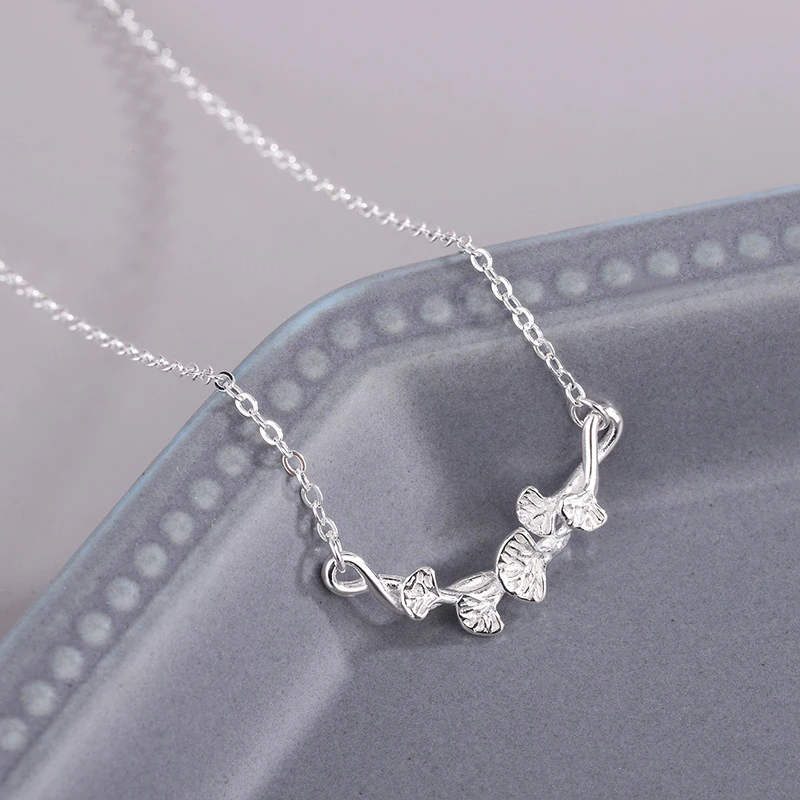 坠链均足银 足银990杏叶项链纯银锁骨链小巧轻奢闺蜜小众时尚吊坠