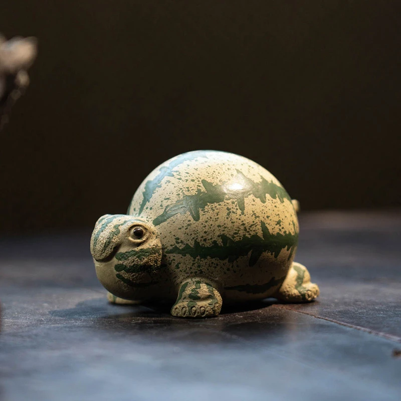 宜兴紫砂茶宠西瓜龟盖托盖置 茶桌小摆件 吃瓜乌龟