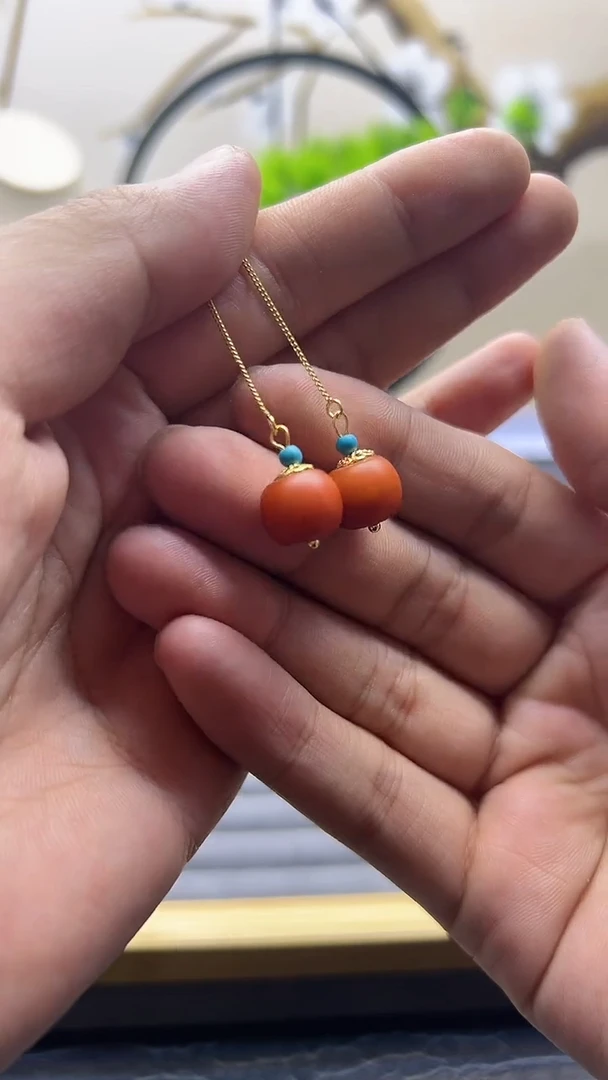 【闪购商品】蜜蜡耳饰14K金镶嵌E31