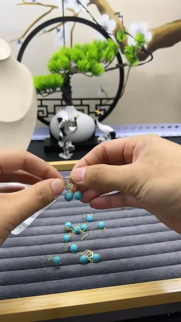 【闪购商品】玛瑙/玉髓耳钉14K金镶嵌E03