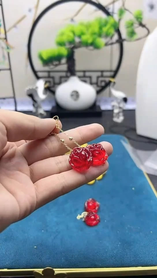 【闪购商品】血珀耳饰14K金镶嵌E131