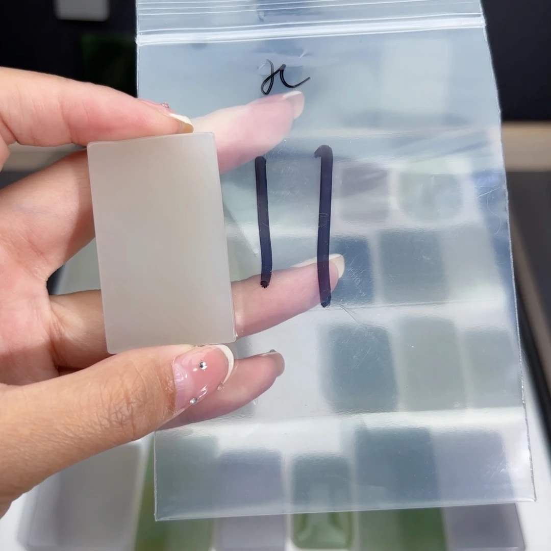 和田玉（糖玉）颈饰未镶嵌芋***子