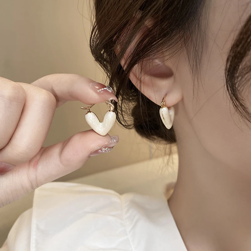 爱心耳环女2023新款潮高级感桃心耳饰小众设计轻奢耳钉116