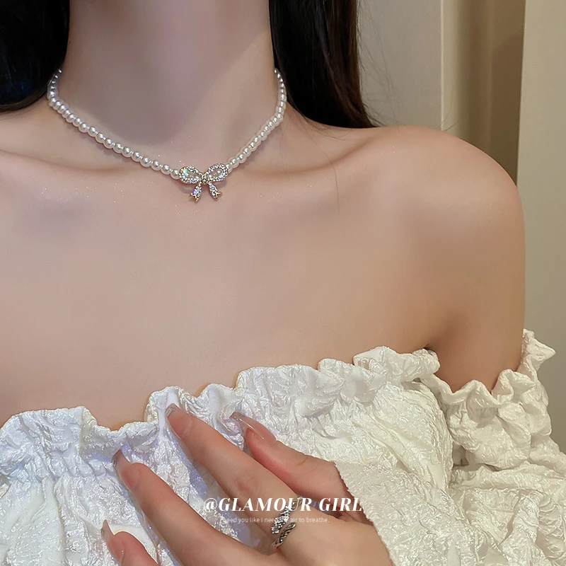 合金仿珍珠项链 珠珠蝴蝶结项链女复古锁骨链轻奢小众设计颈链A71