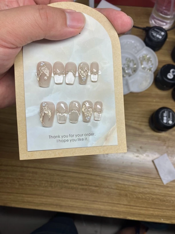 人鱼泪纯手工制作穿戴甲精品猫眼手绘小熊美甲温柔气质甲片可爱