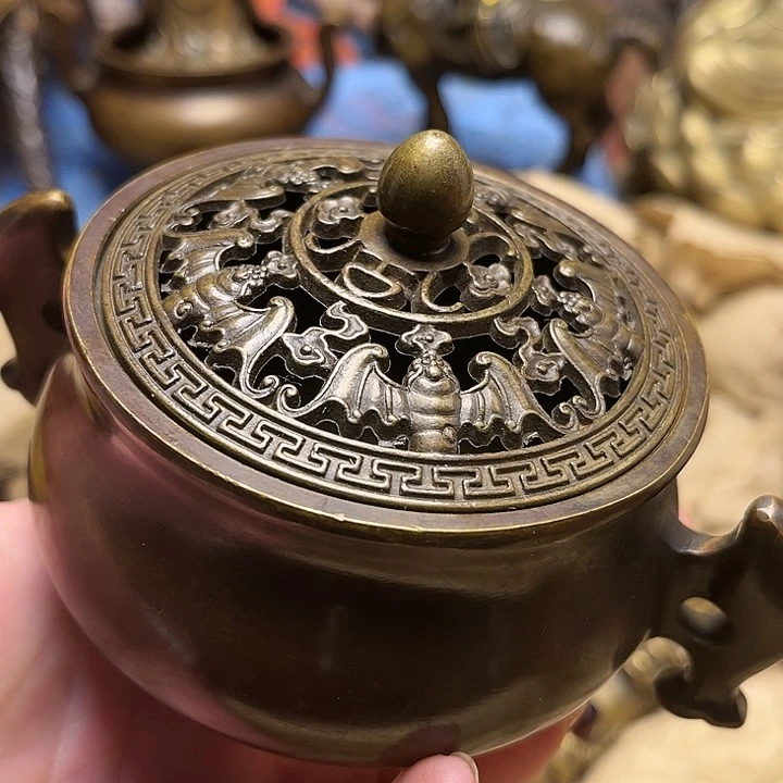 精美铜器批发档口