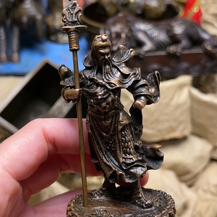 精美铜器批发档口