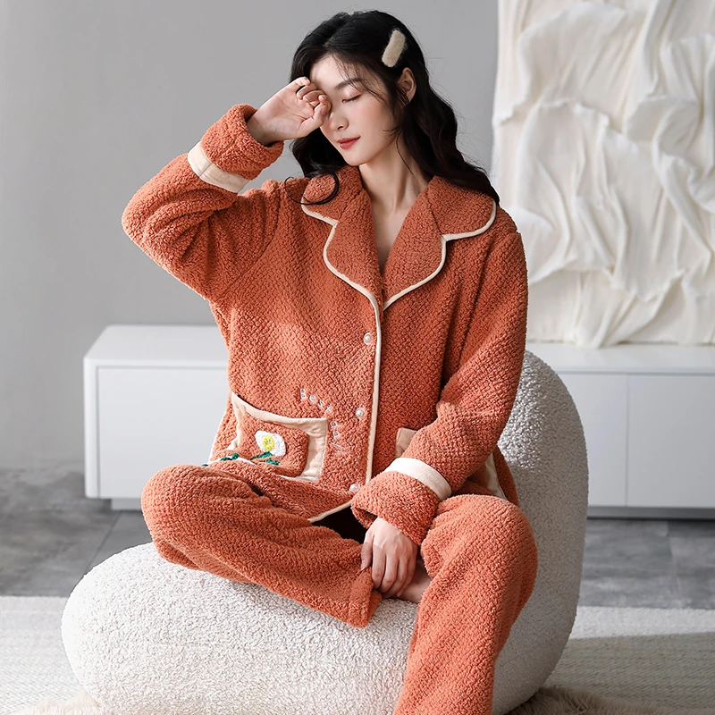 睡衣女珊瑚绒秋冬款加绒加厚女士2023年新款法兰绒保暖家居服套装
