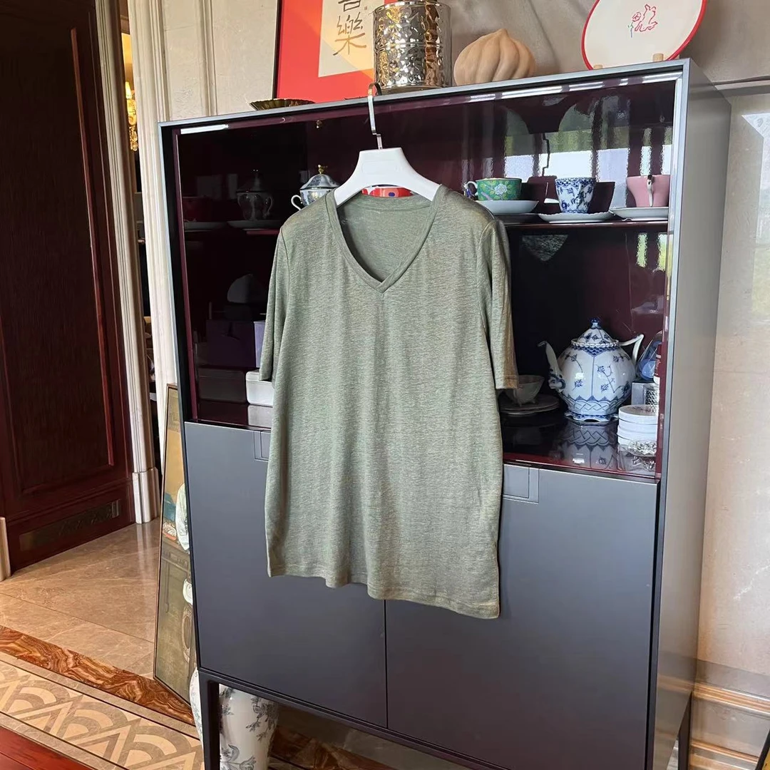 漫颜刘2024夏季新品绿色软亚麻T恤时尚休闲百搭V领简约上衣