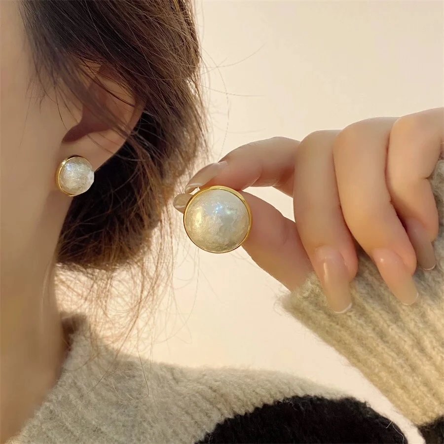 铜合金耳饰 时尚轻奢气质金边白色馒头耳钉