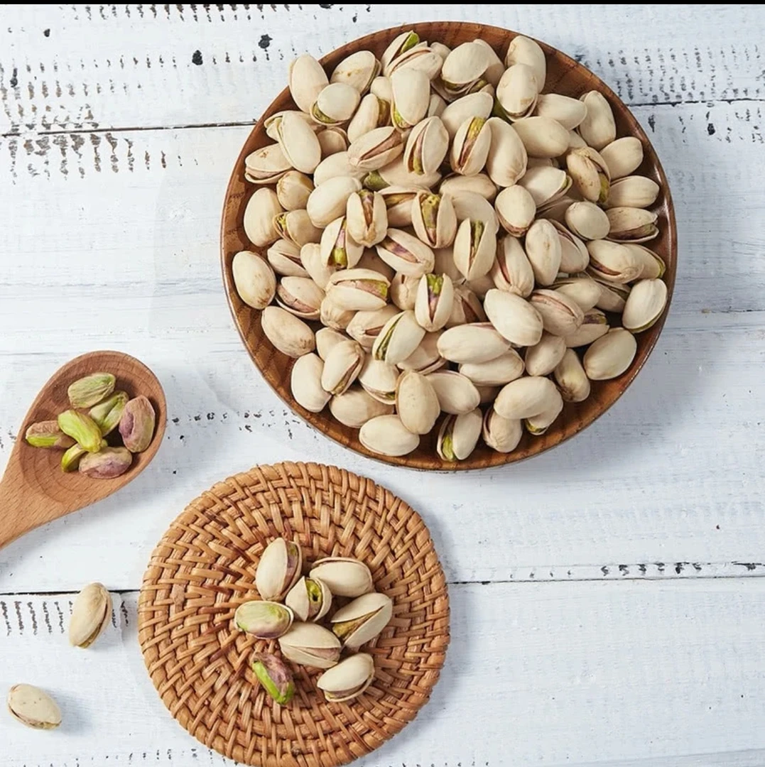 每日坚果 NUTS 开心果  腰果  巴旦木